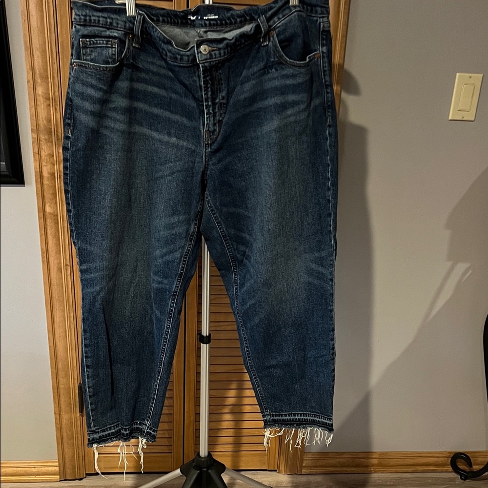 Old Navy Mid-Rise Boyfriend Jeans in Blue (94)